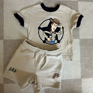 GAP Beige Woody Graphic Tee and Shorts Set